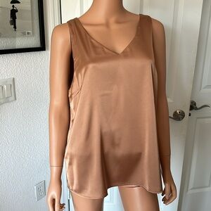 NWT ZEAGOO SLEEVELESS SILKY TANK BLOUSE. Size XL. Copper color. Shimmery look..